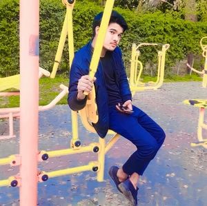 Meet your Posher, Mujeeb